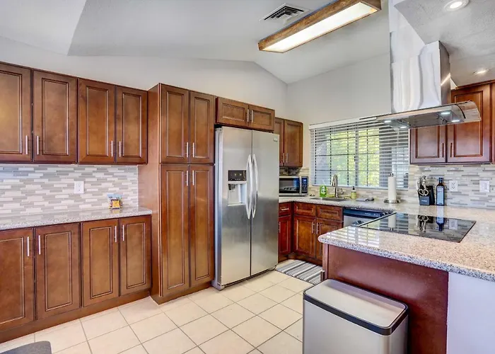 Holiday home Balcony & Pool Access: Quiet West Chandler