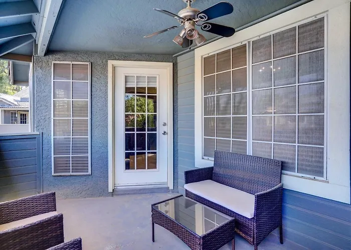 Balcony & Pool Access: Quiet West Holiday home