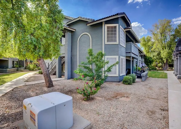 Holiday home Balcony & Pool Access: Quiet West *